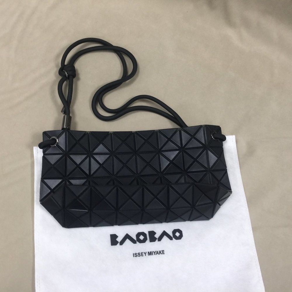 ✨🌺NWT Bao Bao Issey Miyake Loop Shoulder Bag Black